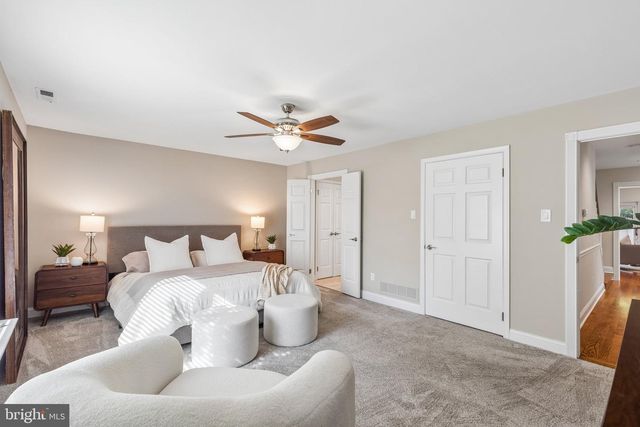 32 HIGHGATE LN, Blue Bell, PA 19422