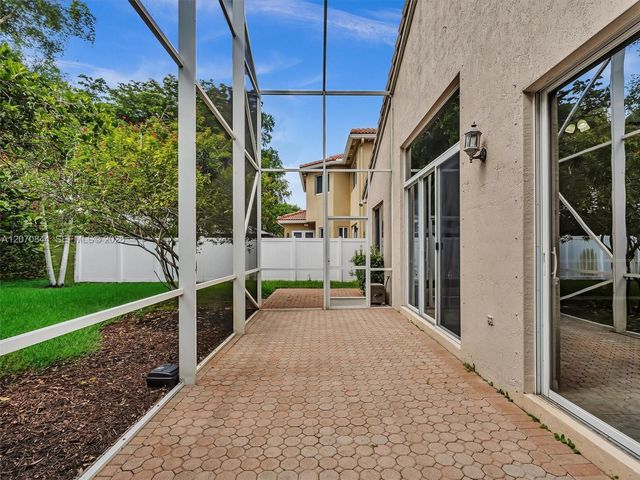 6271 SW 195th Avenue, Pembroke Pines, FL 33332
