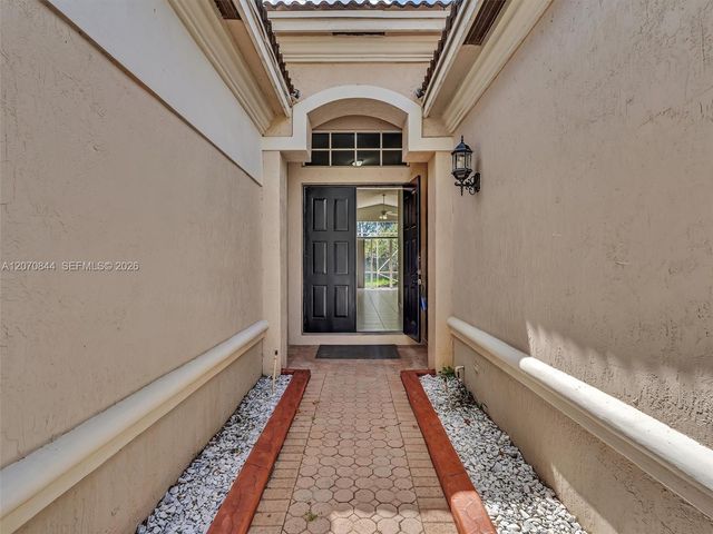 6271 SW 195th Avenue, Pembroke Pines, FL 33332