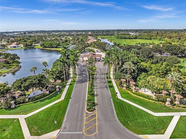 6271 SW 195th Avenue, Pembroke Pines, FL 33332