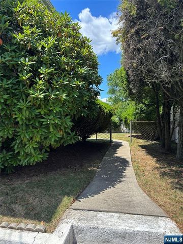 50 Harding Avenue, Dumont, NJ 07628
