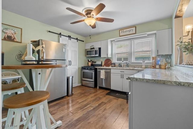 1313 9th Street, Vienna, WV 26105