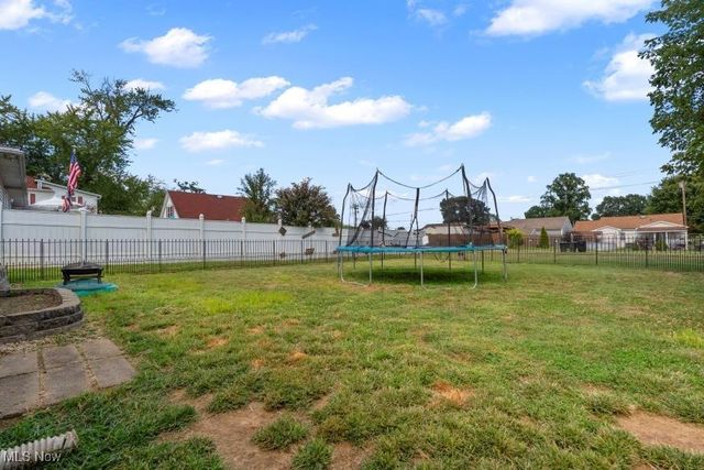 1313 9th Street, Vienna, WV 26105