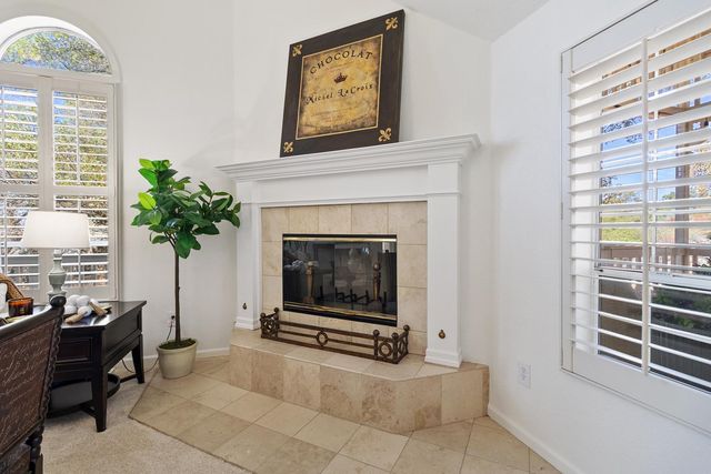 5150 Lake Forest Dr, Loomis, CA 95650