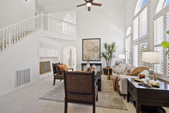 5150 Lake Forest Dr, Loomis, CA 95650