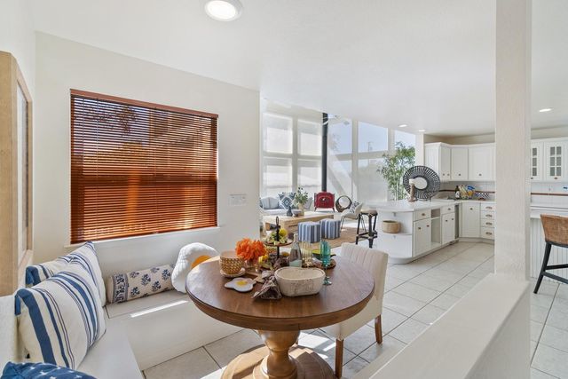 5150 Lake Forest Dr, Loomis, CA 95650