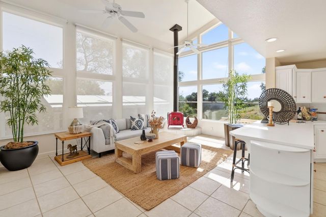 5150 Lake Forest Dr, Loomis, CA 95650
