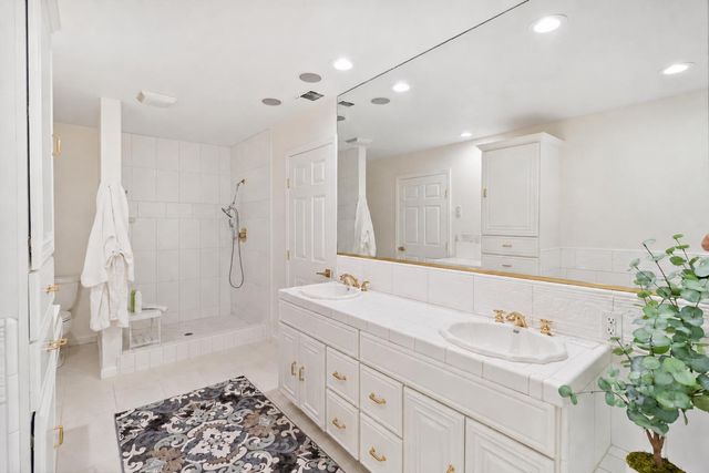 5150 Lake Forest Dr, Loomis, CA 95650