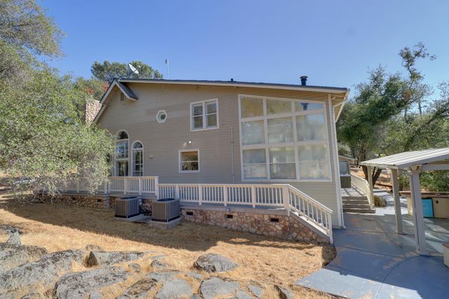 5150 Lake Forest Dr, Loomis, CA 95650