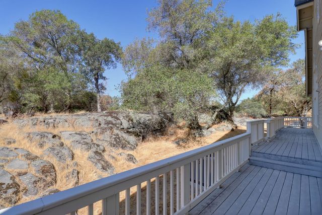5150 Lake Forest Dr, Loomis, CA 95650
