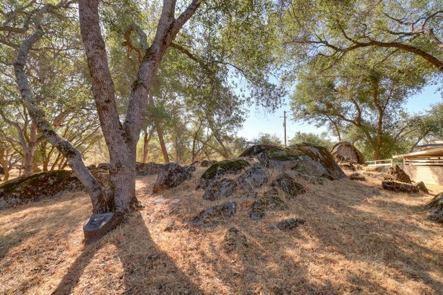 5150 Lake Forest Dr, Loomis, CA 95650