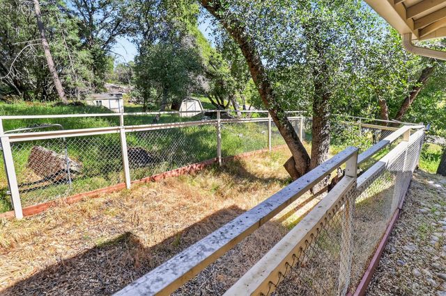 5150 Lake Forest Dr, Loomis, CA 95650