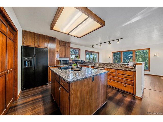1364 Nissen Pl, Broomfield, CO 80020