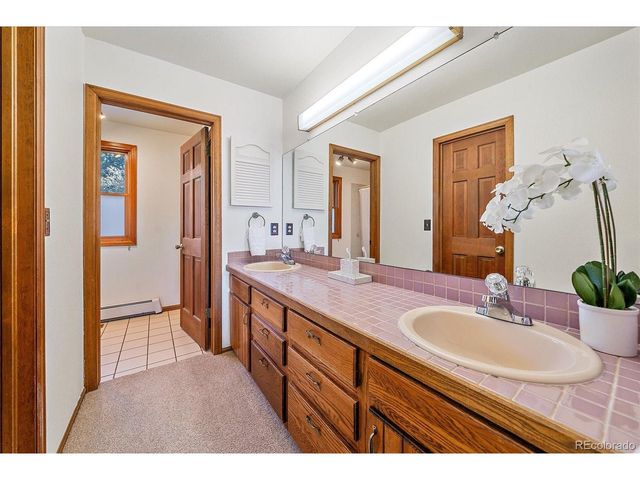 1364 Nissen Pl, Broomfield, CO 80020