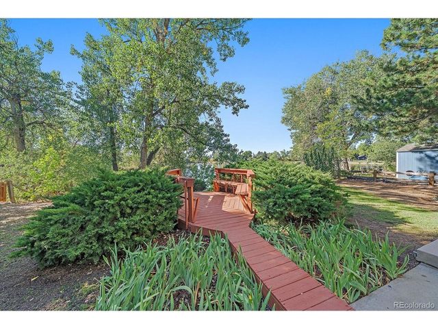 1364 Nissen Pl, Broomfield, CO 80020