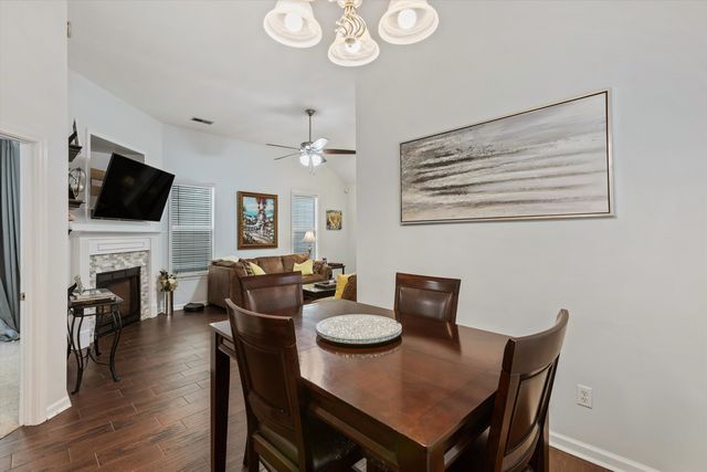 279 ISLAND VILLAGE DR, Memphis, TN 38103