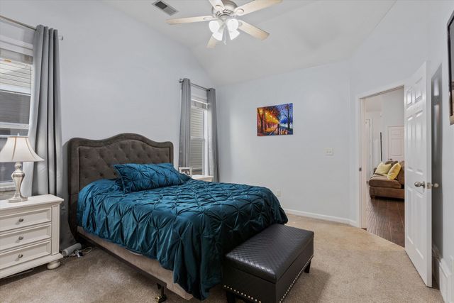 279 ISLAND VILLAGE DR, Memphis, TN 38103