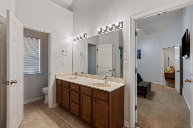 279 ISLAND VILLAGE DR, Memphis, TN 38103