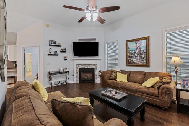 279 ISLAND VILLAGE DR, Memphis, TN 38103