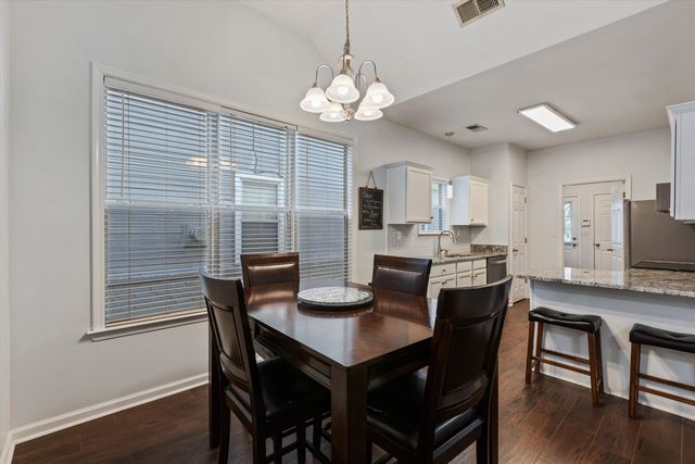 279 ISLAND VILLAGE DR, Memphis, TN 38103