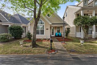 279 ISLAND VILLAGE DR, Memphis, TN 38103