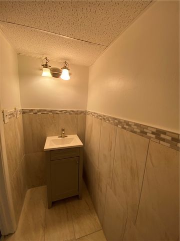 113 Kirkpatrick St, Hill District, PA 15219