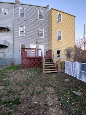 113 Kirkpatrick St, Hill District, PA 15219