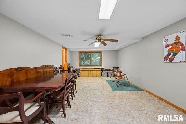 2718 30TH Street Court, Moline, IL 61265