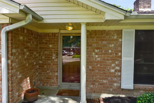 16019 Mill Point Drive, Houston, TX 77059