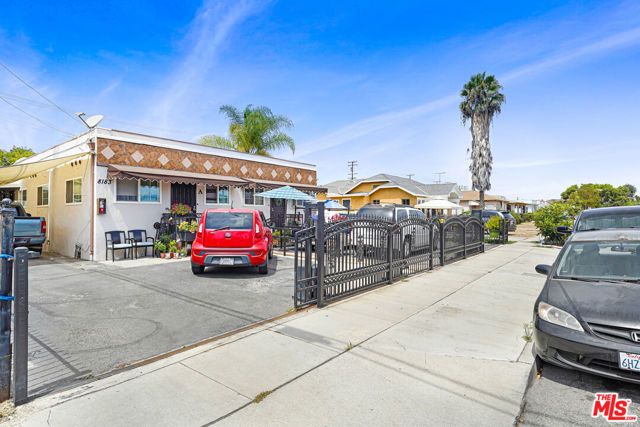 8181 Commercial Place, South Gate, CA 90280