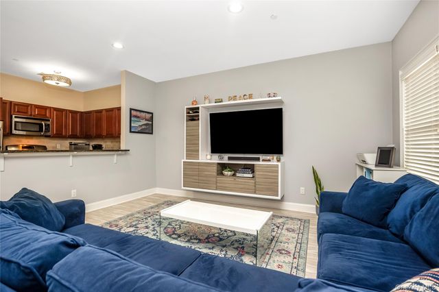 116 Stewart Avenue B, Bethpage, NY 11714