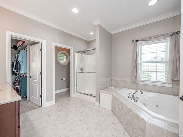 8425 Carrington Drive, Evansville, IN 47711