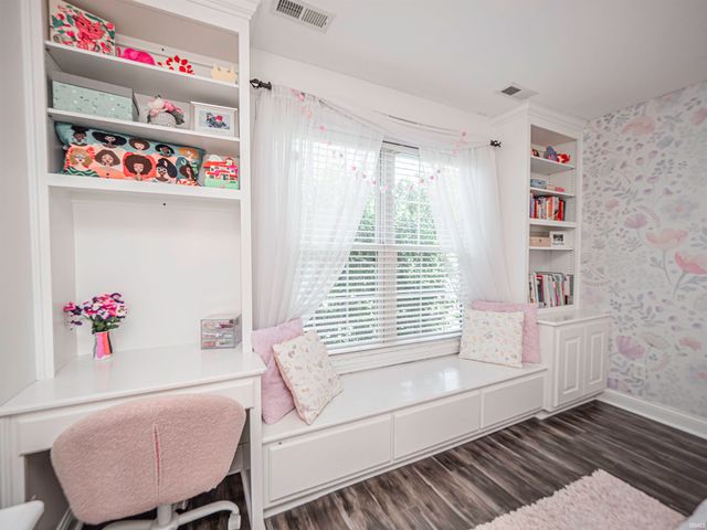 8425 Carrington Drive, Evansville, IN 47711