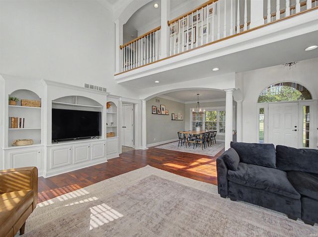 8425 Carrington Drive, Evansville, IN 47711