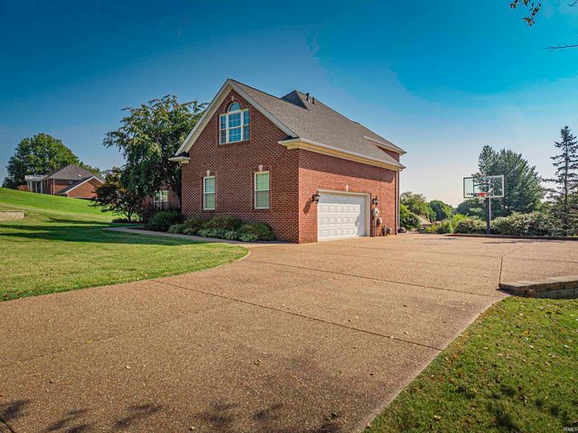 8425 Carrington Drive, Evansville, IN 47711