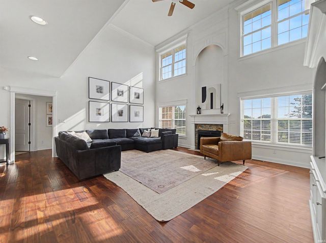 8425 Carrington Drive, Evansville, IN 47711