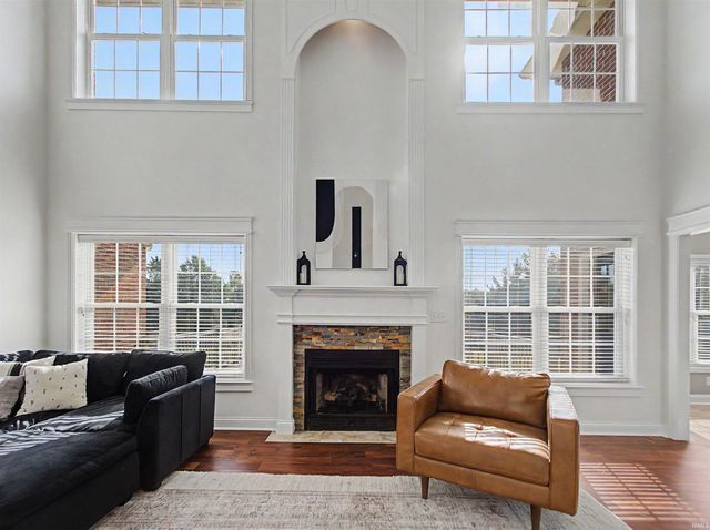 8425 Carrington Drive, Evansville, IN 47711