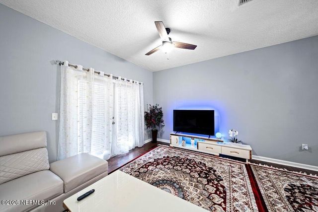1482 LANDAU Road, Jacksonville, FL 32225