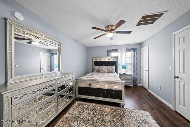 1482 LANDAU Road, Jacksonville, FL 32225