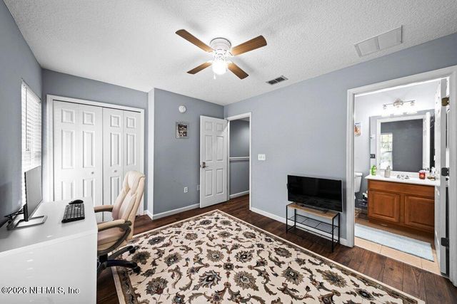 1482 LANDAU Road, Jacksonville, FL 32225