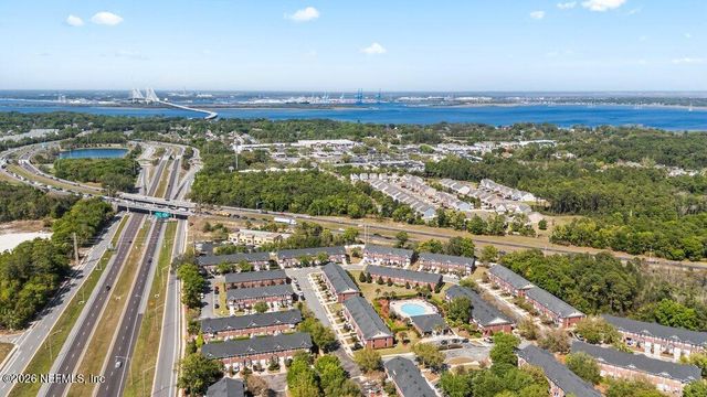 1482 LANDAU Road, Jacksonville, FL 32225