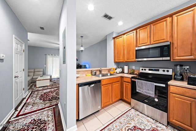1482 LANDAU Road, Jacksonville, FL 32225