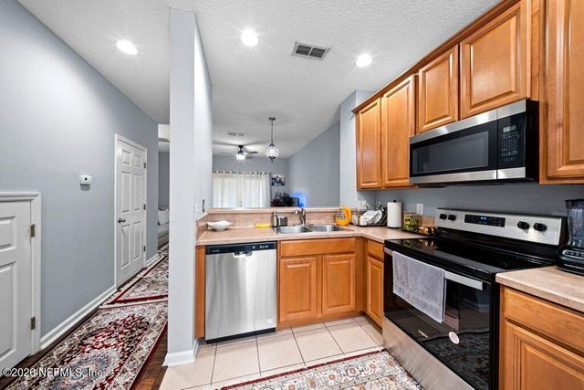 1482 LANDAU Road, Jacksonville, FL 32225