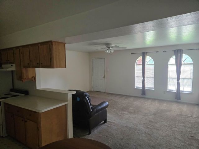 105 Laurie Lane, Willis, TX 77378