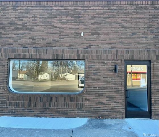 13645 Northline Road, Southgate, MI 48195