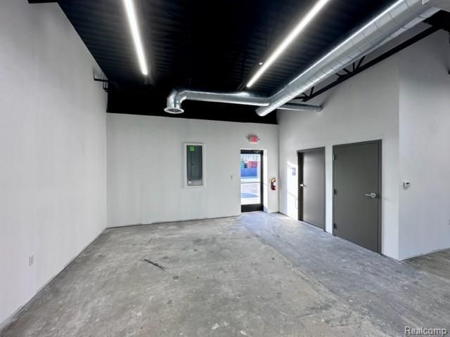 13645 Northline Road, Southgate, MI 48195