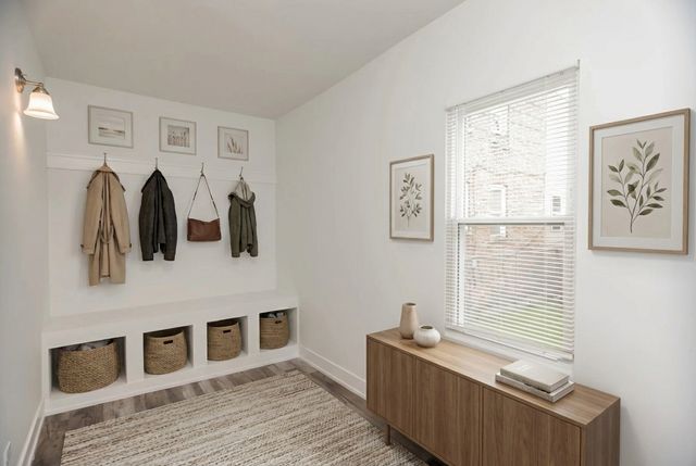 7605 S Champlain Avenue, Chicago, IL 60619