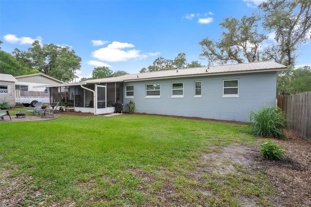 709 CINDY AVENUE, Fruitland Park, FL 34731