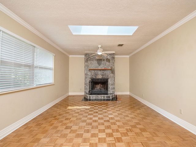 285 32nd Court SW, Vero Beach, FL 32968