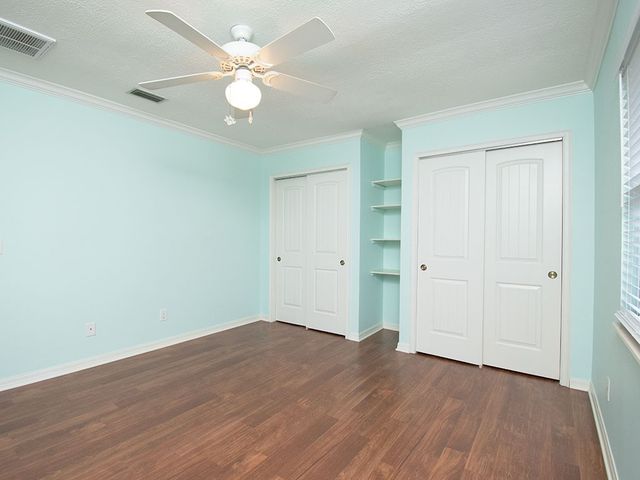 285 32nd Court SW, Vero Beach, FL 32968